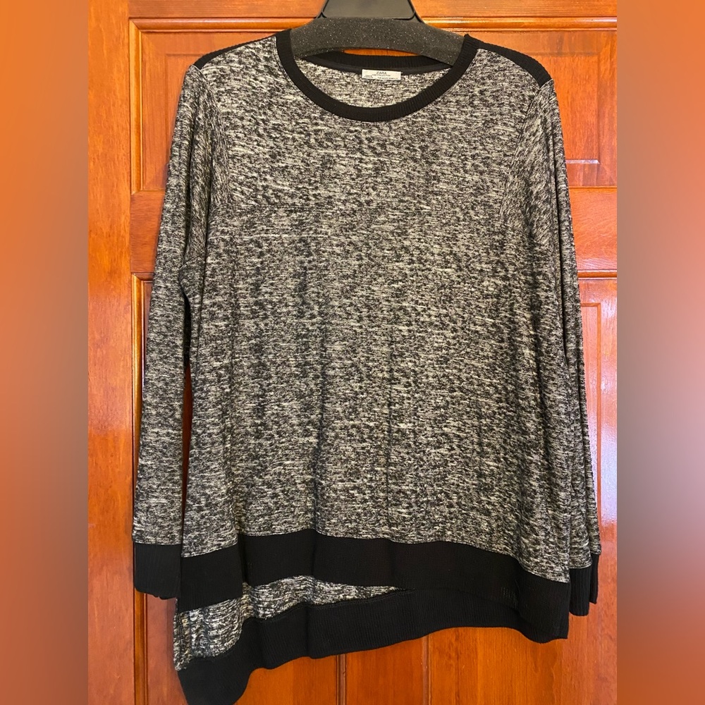 Zara asymmestrical size M sweater